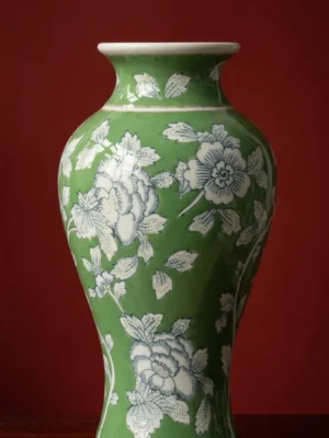 Oriental Green Ice Crack Glaze Vase